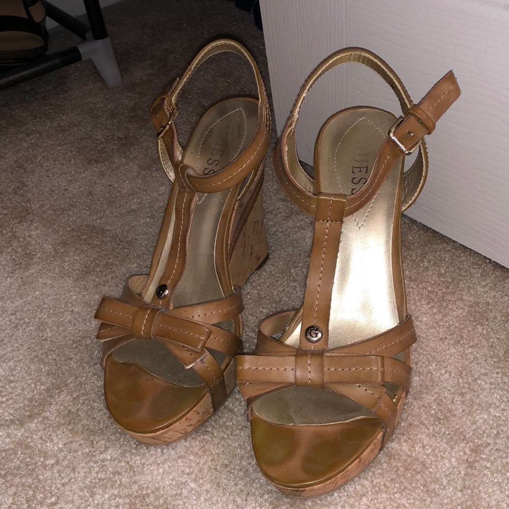 Nude wedges